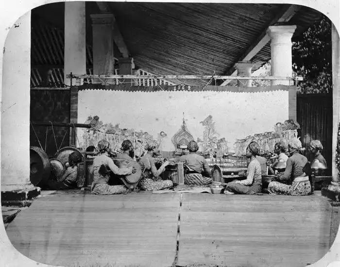 Wayang Kulit Performance